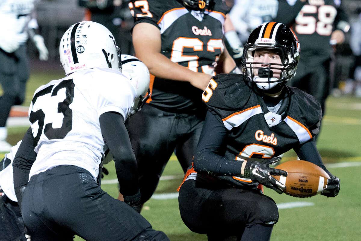 Shelton tops Xavier to remain unbeaten