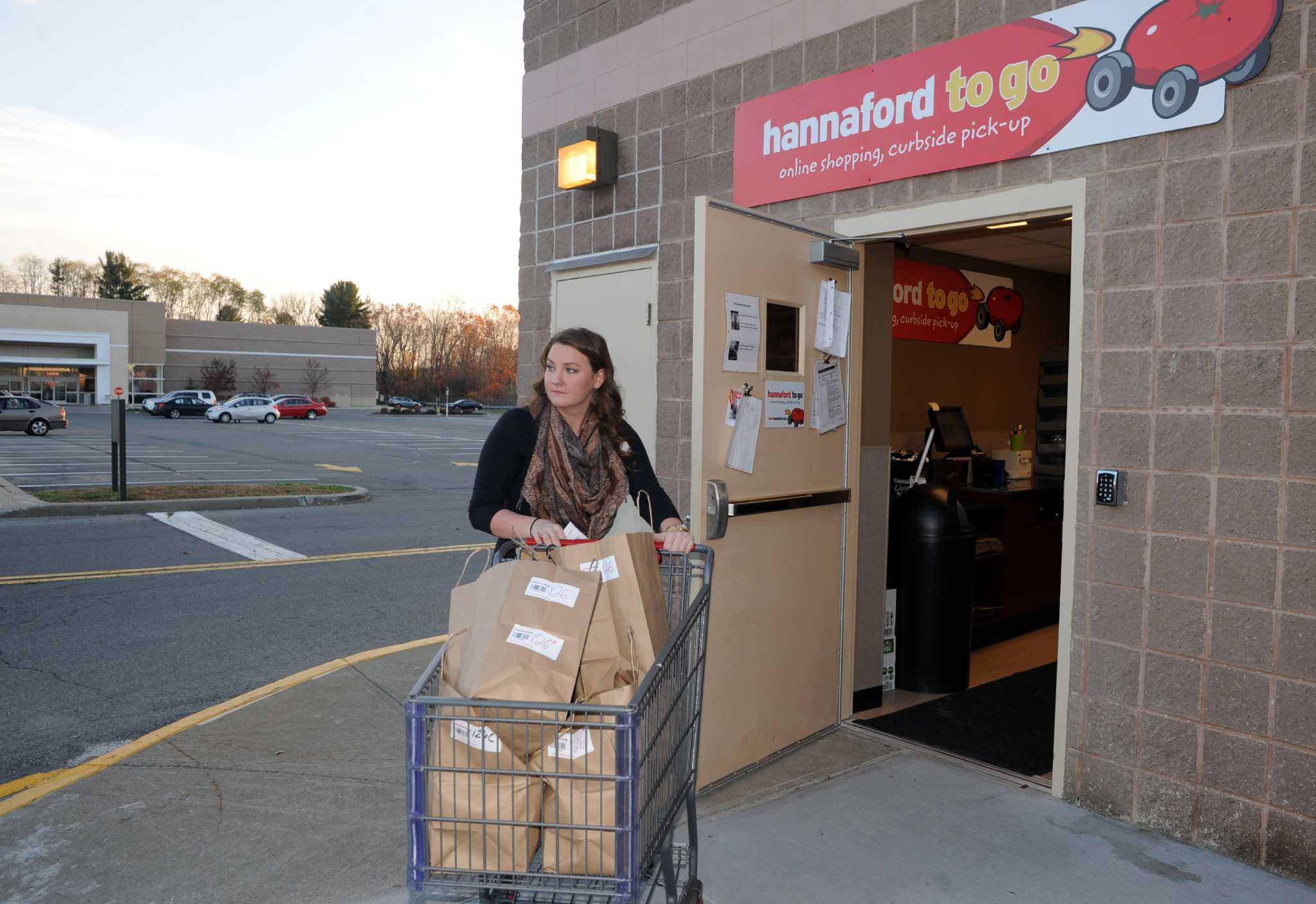 Grocery Delivery & Pickup Services at Hannaford