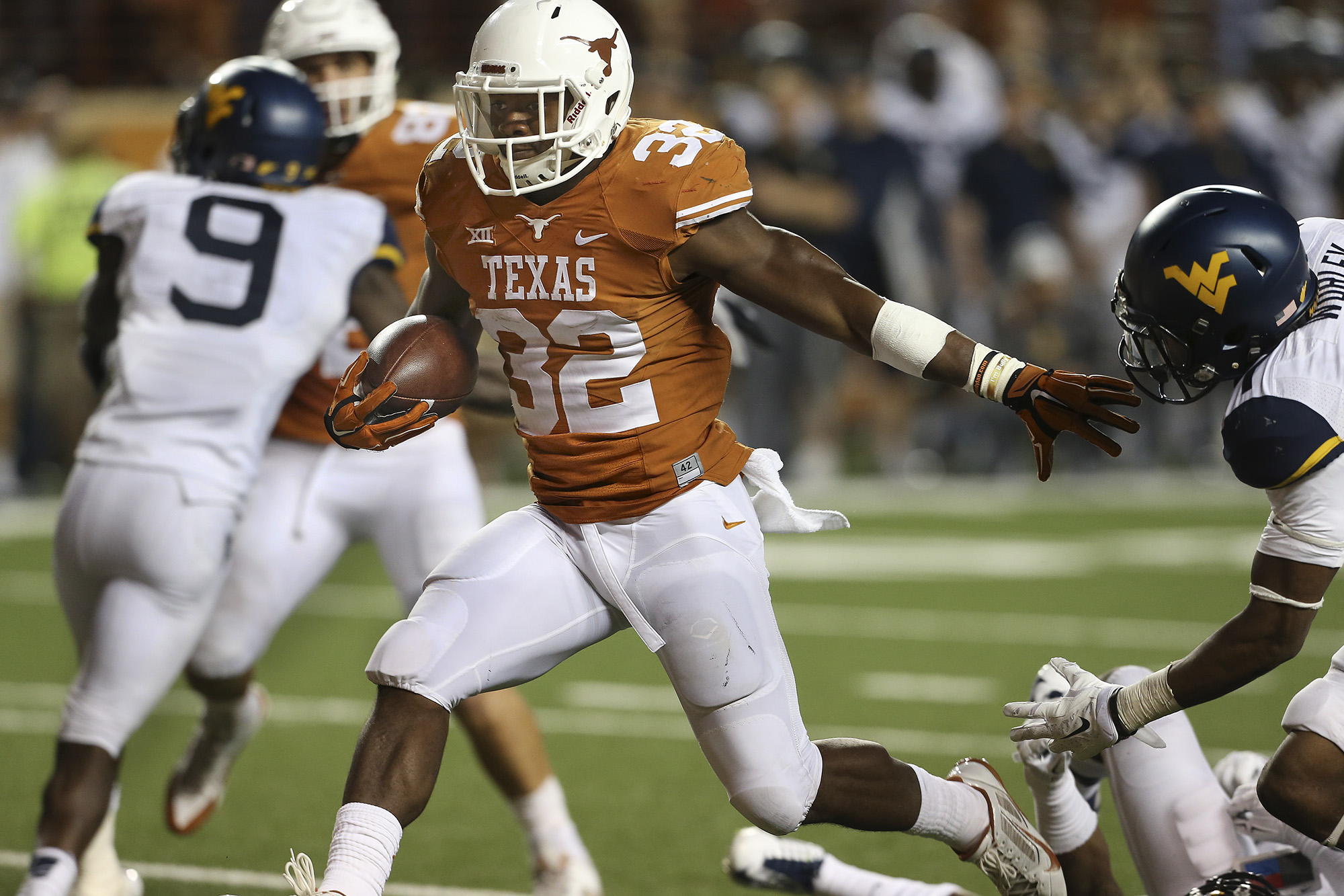 Ut Howl UT’s bowl hopes (and coach) get boost