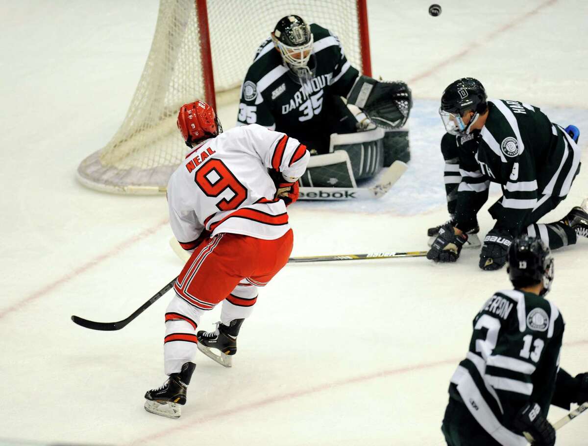 RPI hockey rallies past Dartmouth