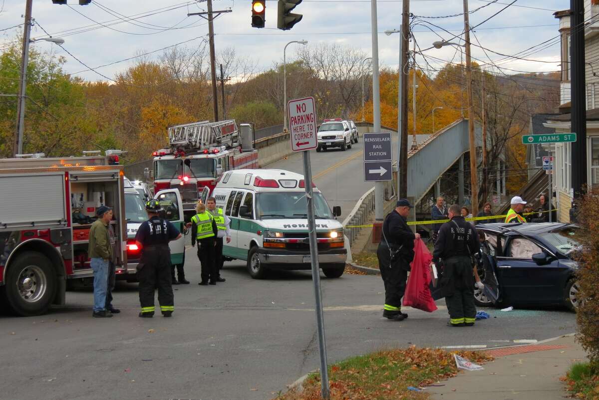 1 killed in multicar crash