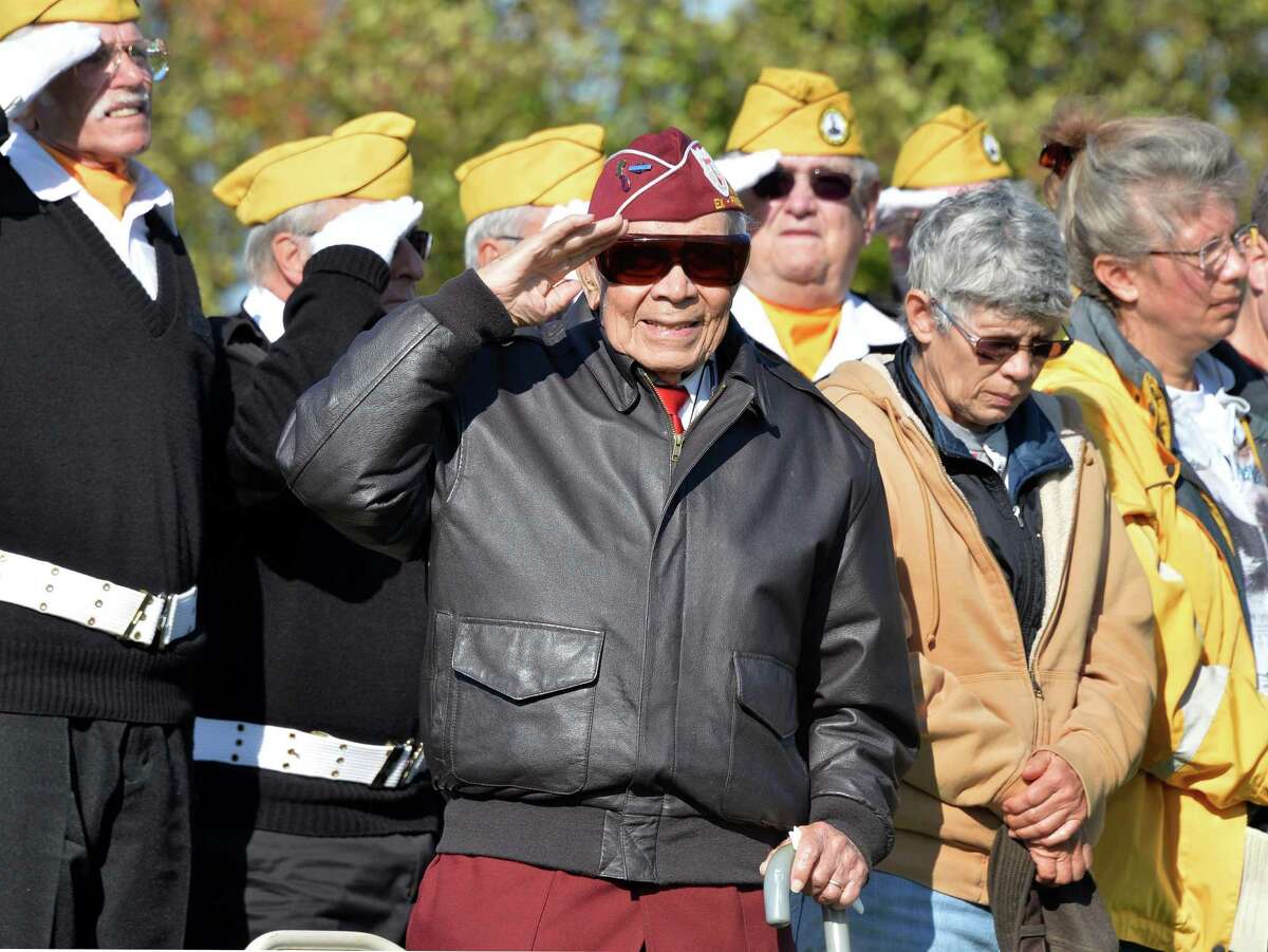 Veterans day free meals lakewood wa