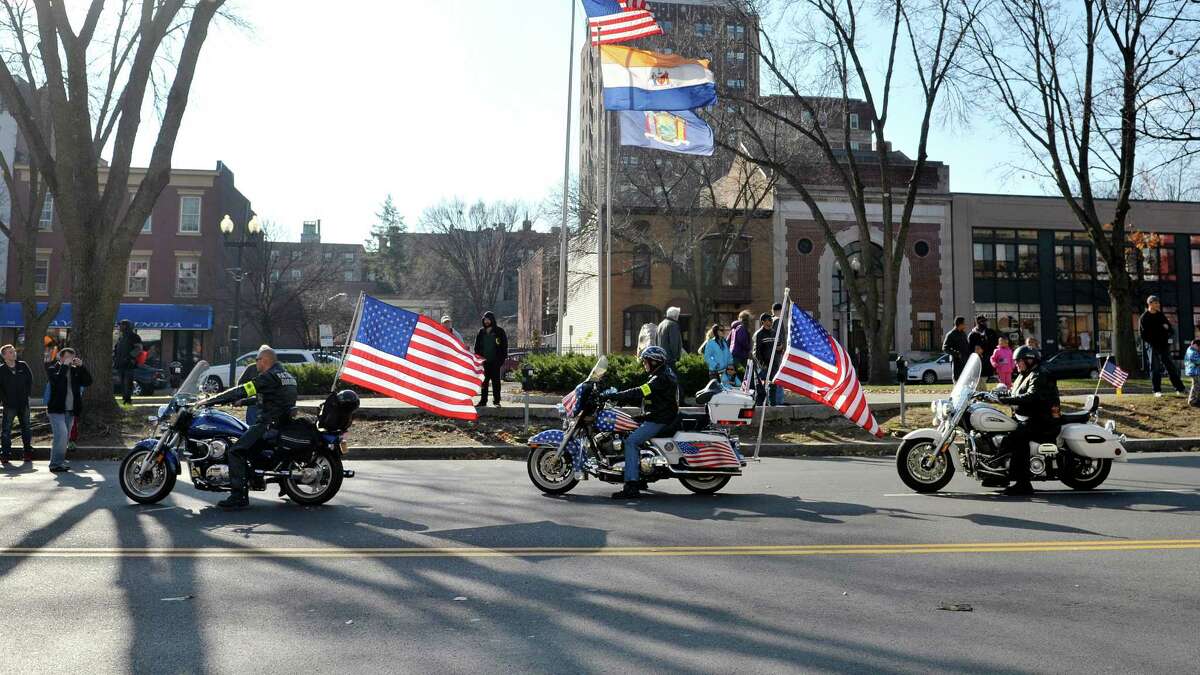 Free food at restaurants for veterans day