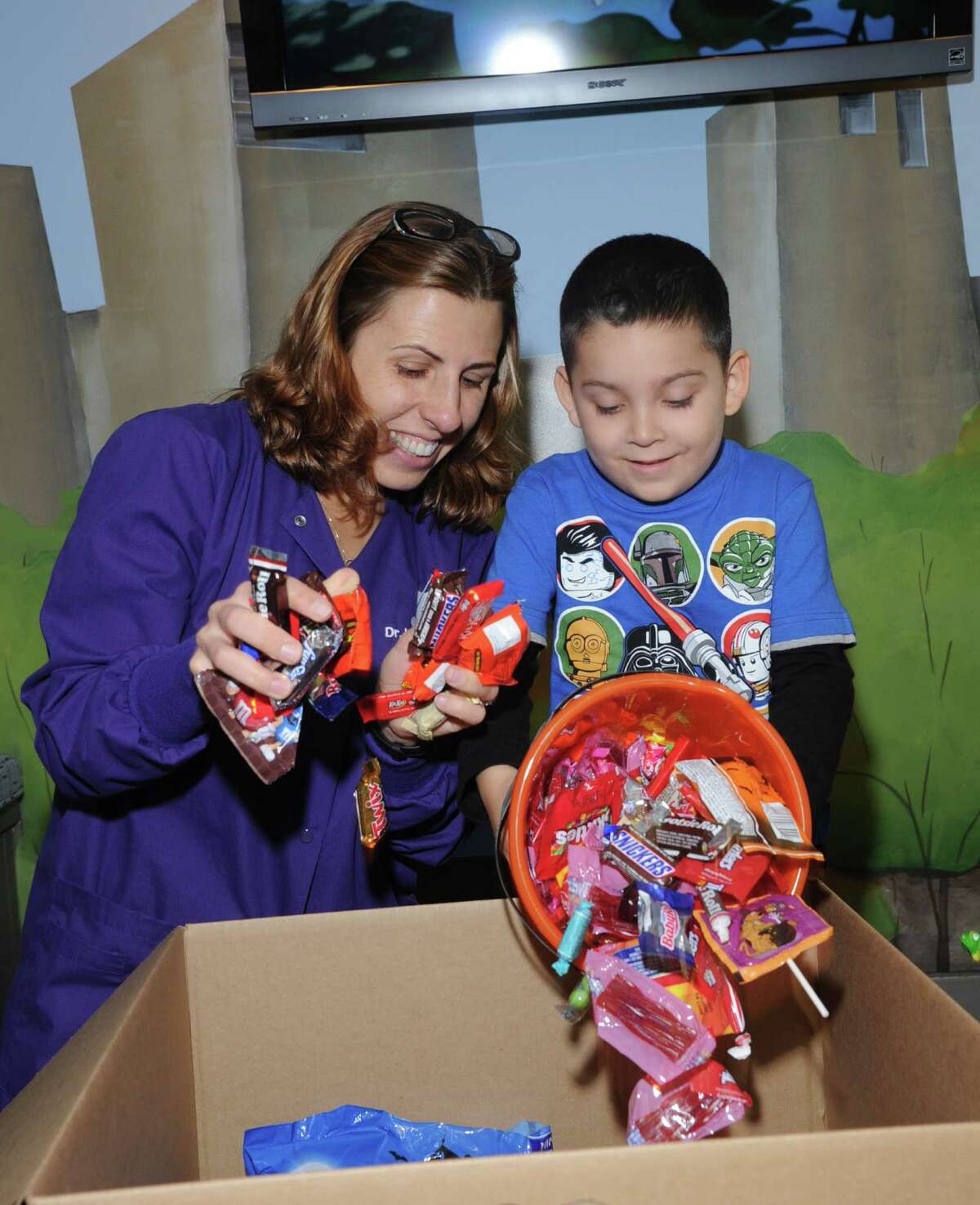 Memorial-area dentists donate treats from Halloween to Operation Gratitude