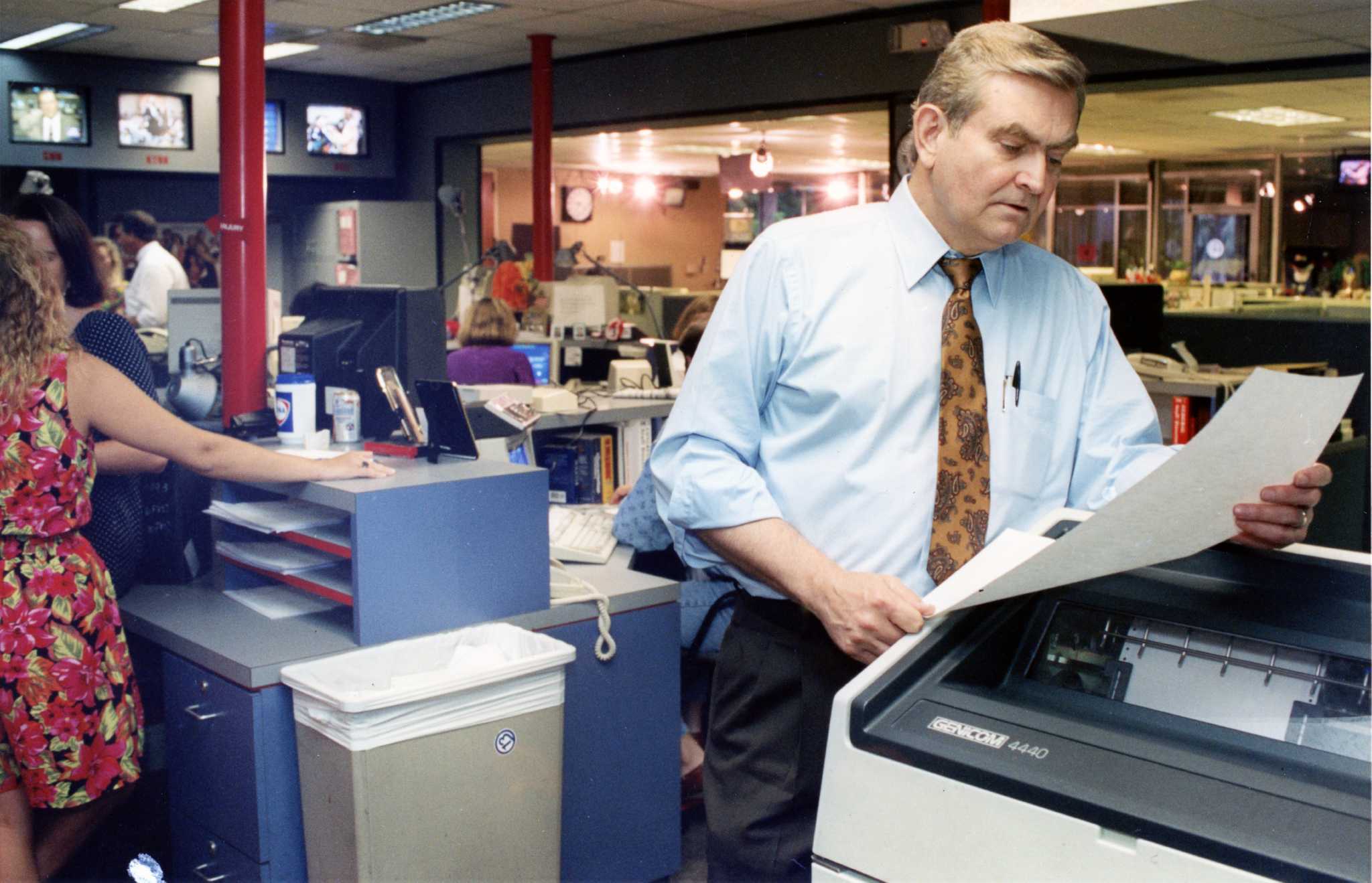 Radio Television Digital News Association releases newsroom salaries for  2015
