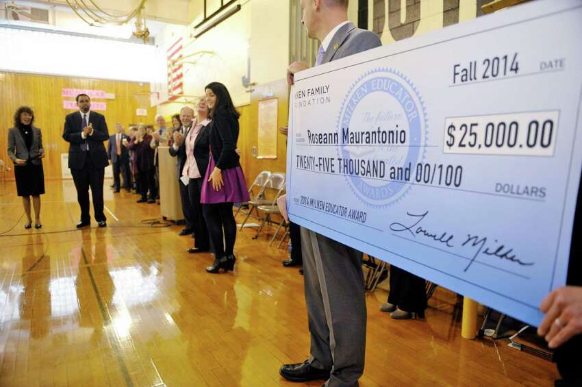 25,000 award given to Niskayuna teacher