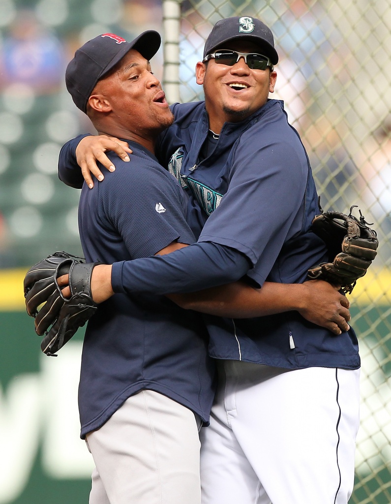 M's fall to Bosox, King Felix takes 1st loss