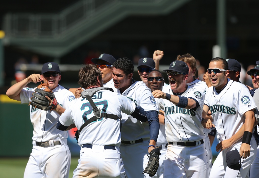 King Felix flops at finish, Mariners lose 8-4 - The San Diego Union-Tribune