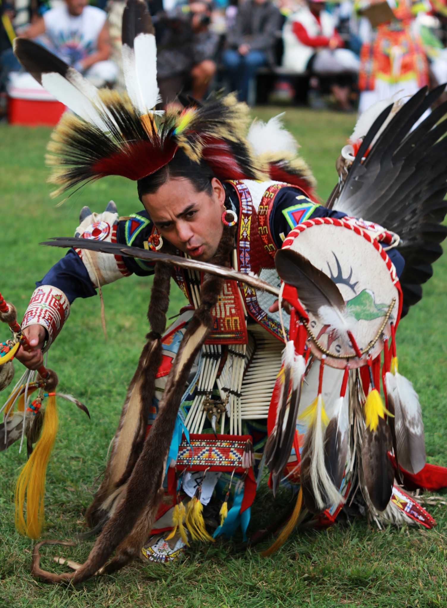 Pottery puts focus on native traditions