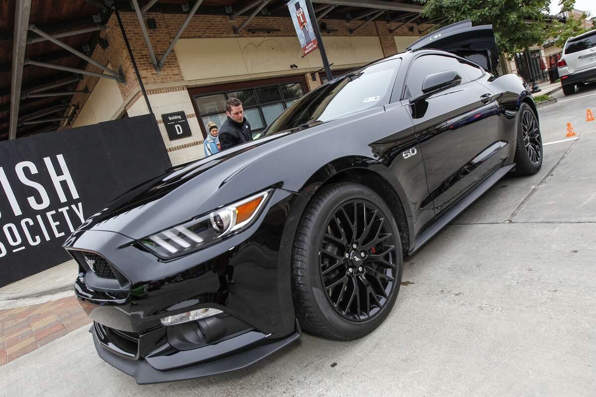 Scenes from the Ride 'n' Shine car show