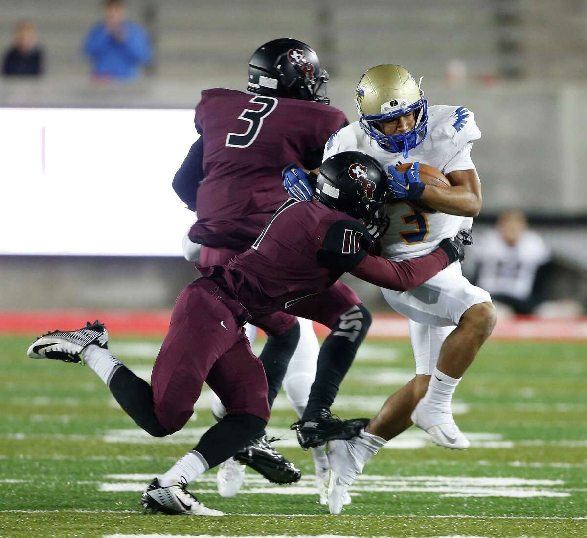 George Ranch turns it on in 2nd half of playoff win over Elkins