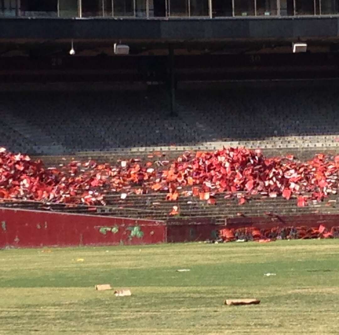 Joe Montana scores with empty Candlestick Park seats