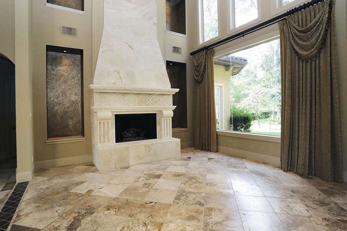 1,696,300 Woodlands home in foreclosure