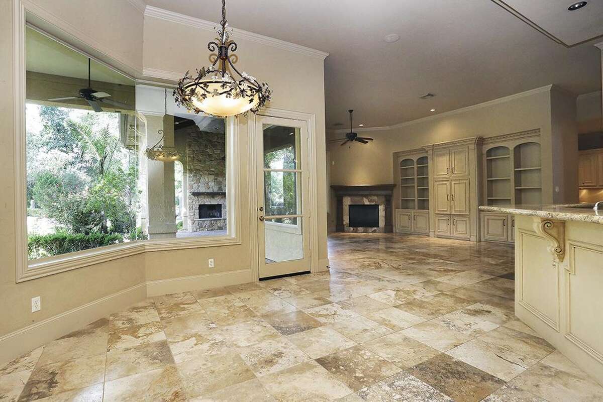 1,696,300 Woodlands home in foreclosure