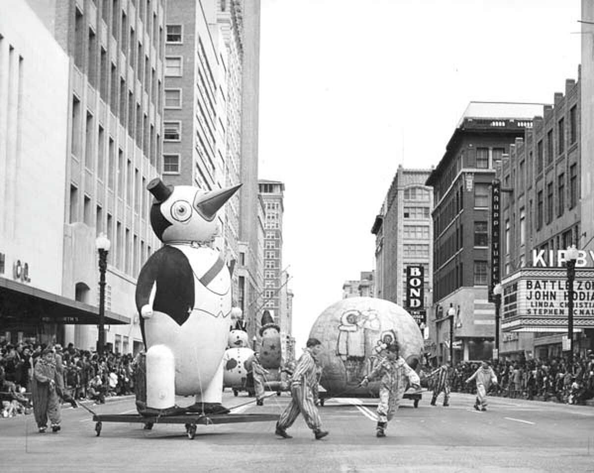 1952 | Penguin and pals at the Foley's Thanksgiving Day Parade.