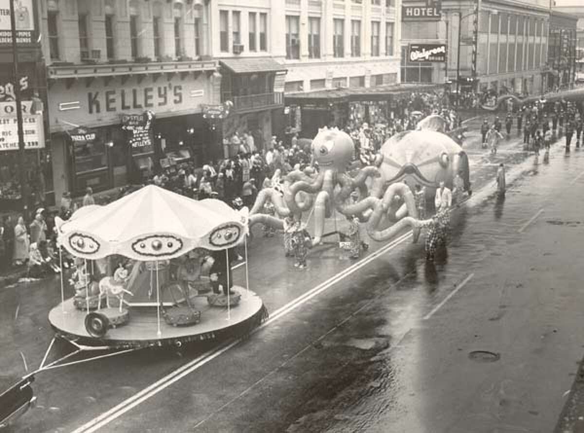 1958 | Foley's Thanksgiving Day Parade