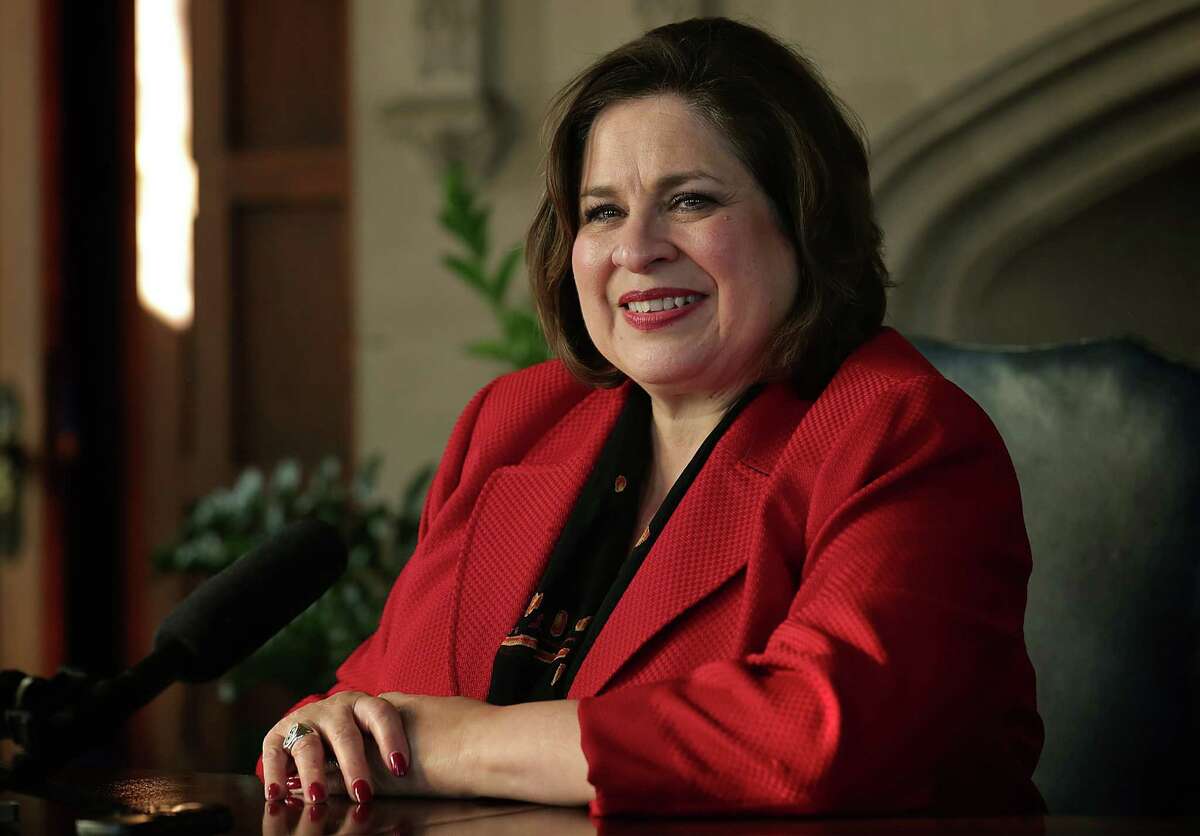 Texas Senator Leticia Van de Putte speaks with reporters about her decision to run for Mayor of San Antonio. Wednesday, Nov. 19, 2014.