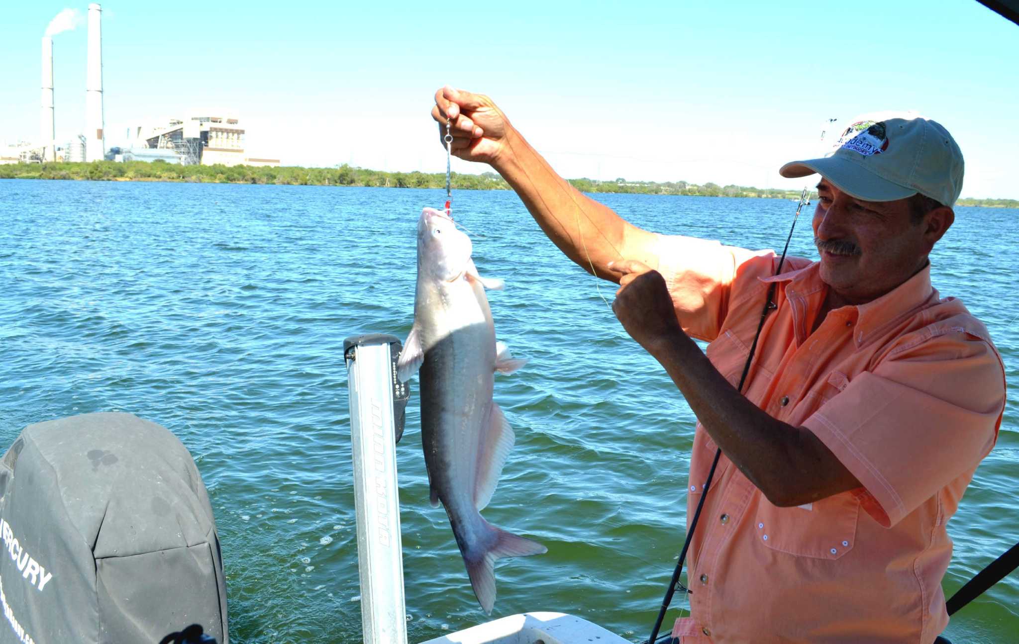 Off the Hook Fishing Trips, Calaveras Lake