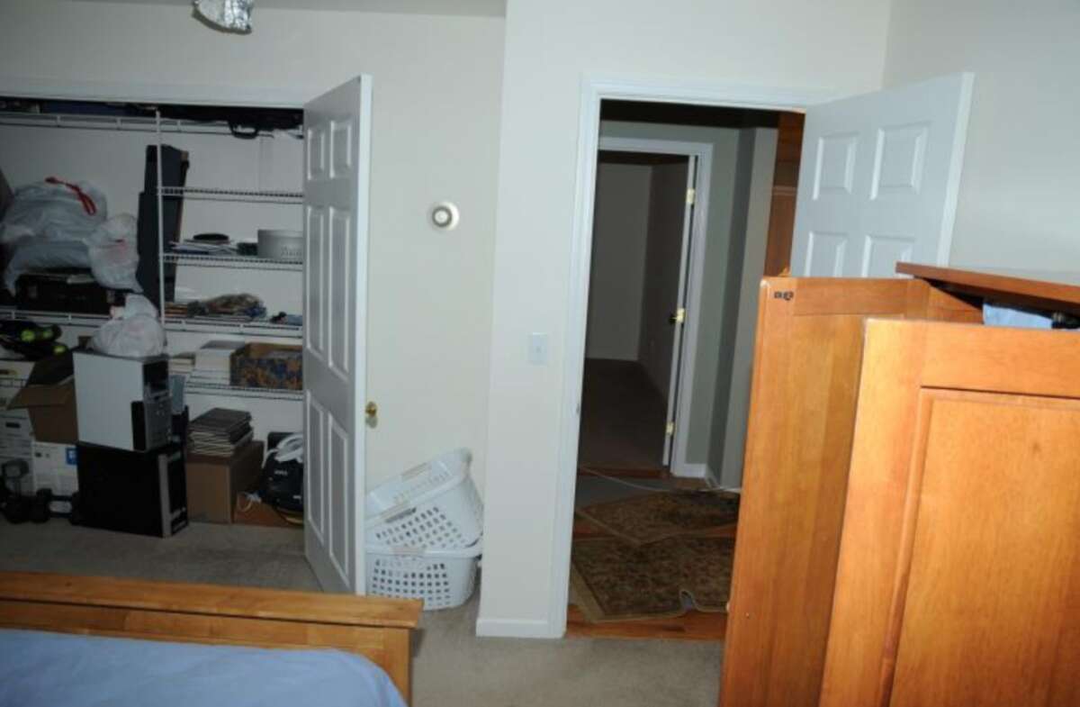 Report 'Missed opportunities' to stop Sandy Hook killer