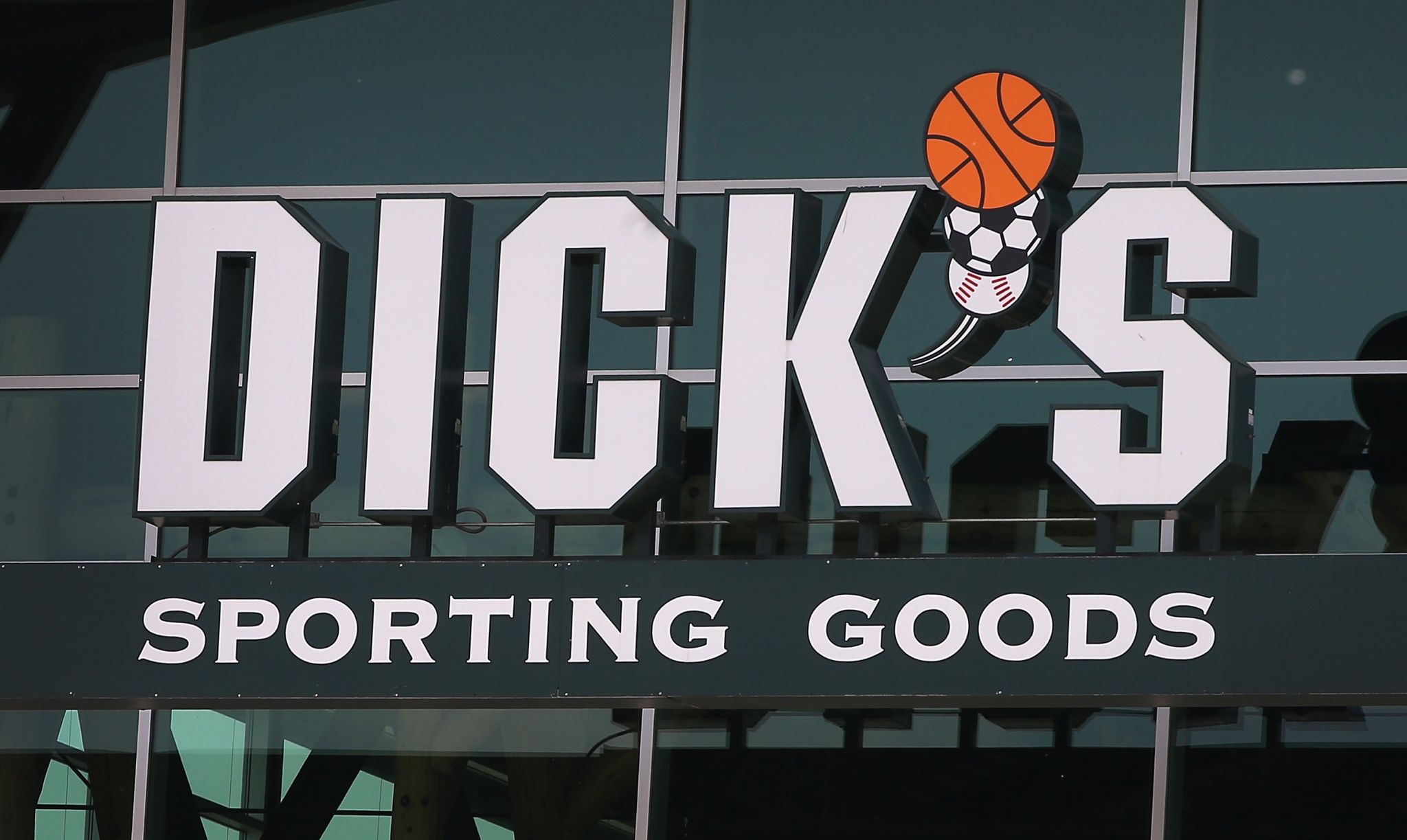 dicks sporting goods near plainridge casino