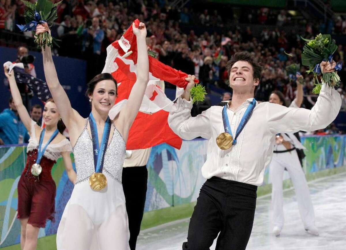 11 день олимпиады. Ванкувер 2010 танцы. Прыжок 2010. Спортивный костюм в честь олимпиады в Ванкувере.