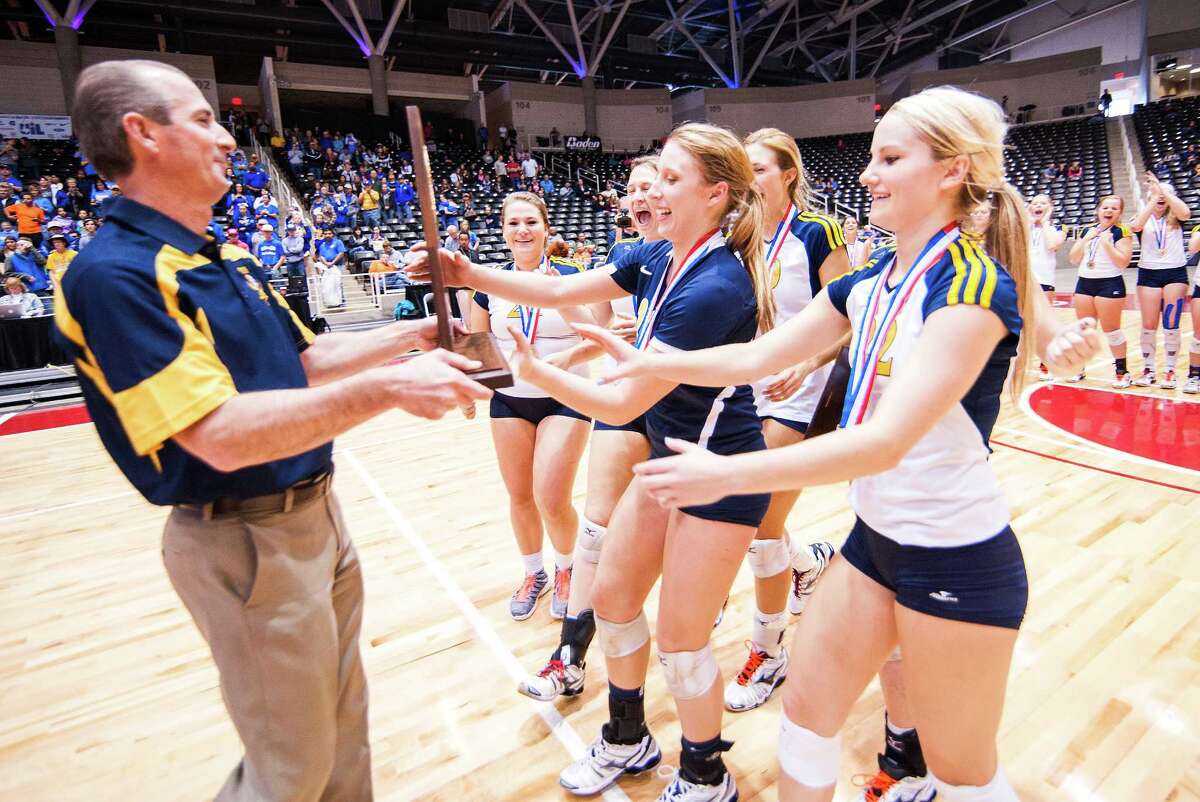 Poth claims 9th state volleyball title