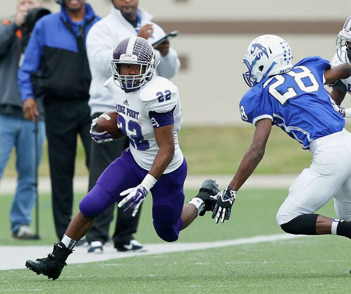 Ridge Point downs C.E. King to reach regional semifinals