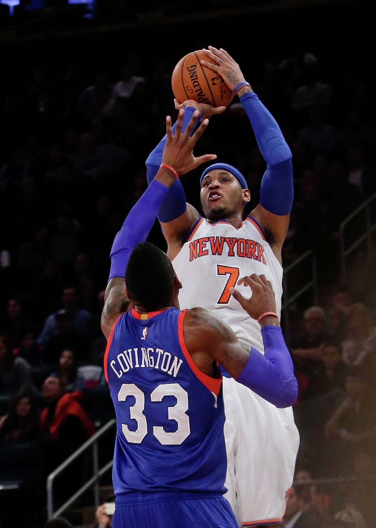 Knicks defeat 76ers