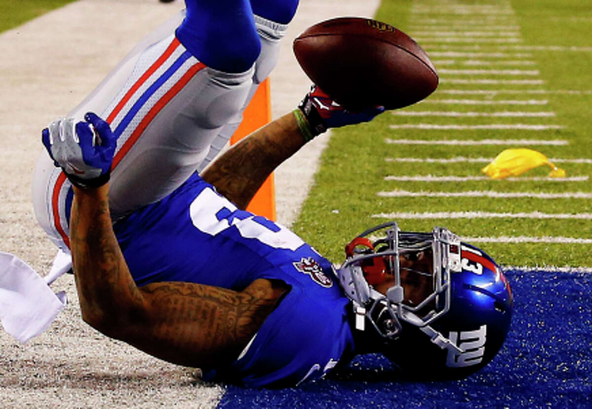 New York Giants wide receiver Odell Beckham (13) comes off the line during  the fourth quarter of a week 7 of the NFL season between the Dallas Cowboys  and the New York