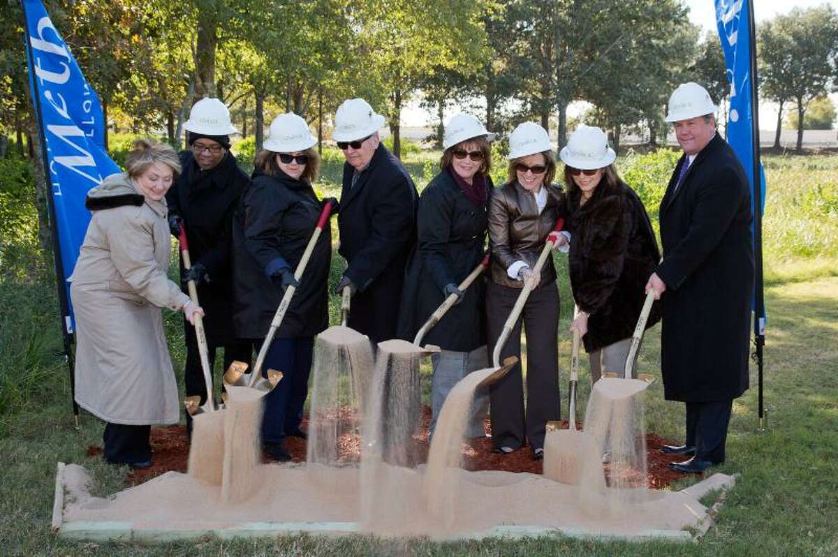 Houston Methodist breaks ground at the new Houston Methodist Cypress Emergency Care Center. (Houston Methodist Willowbrook Hospital executives and board of trustees pictured from left): Linda Humphries, Board of Trustees; Reginald Lillie, Board of Trustees; Gail Schubot, vice chair, Board of Trustees; Jack Searcy, chair, Board of Trustees; Beryl Ramsey, chief executive officer, Houston Methodist Willowbrook Hospital & senior vice president, Houston Methodist; Debbie Sukin, chief executive officer, Houston Methodist The Woodlands Hospital & regional senior vice president, Houston Methodist; Sheila Fata, chief nursing officer & vice president; and Keith Barber, chief financial officer & vice president of operations. (PRNewsFoto/Houston Methodist)