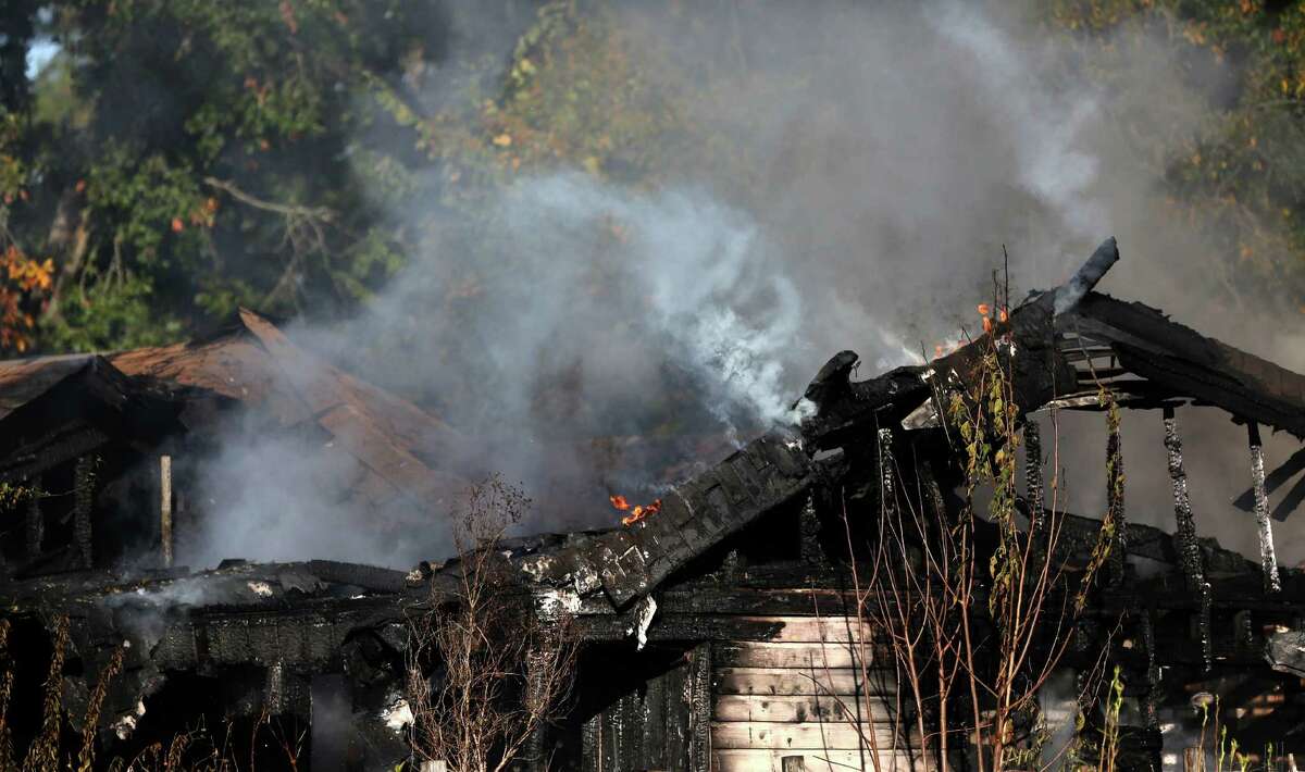 3 Killed In Pasadena House Fire