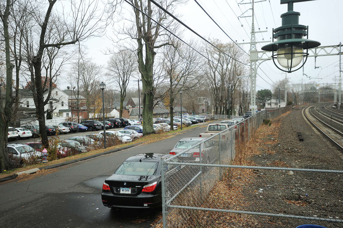 350 parking spaces proposed for Milford's downtown