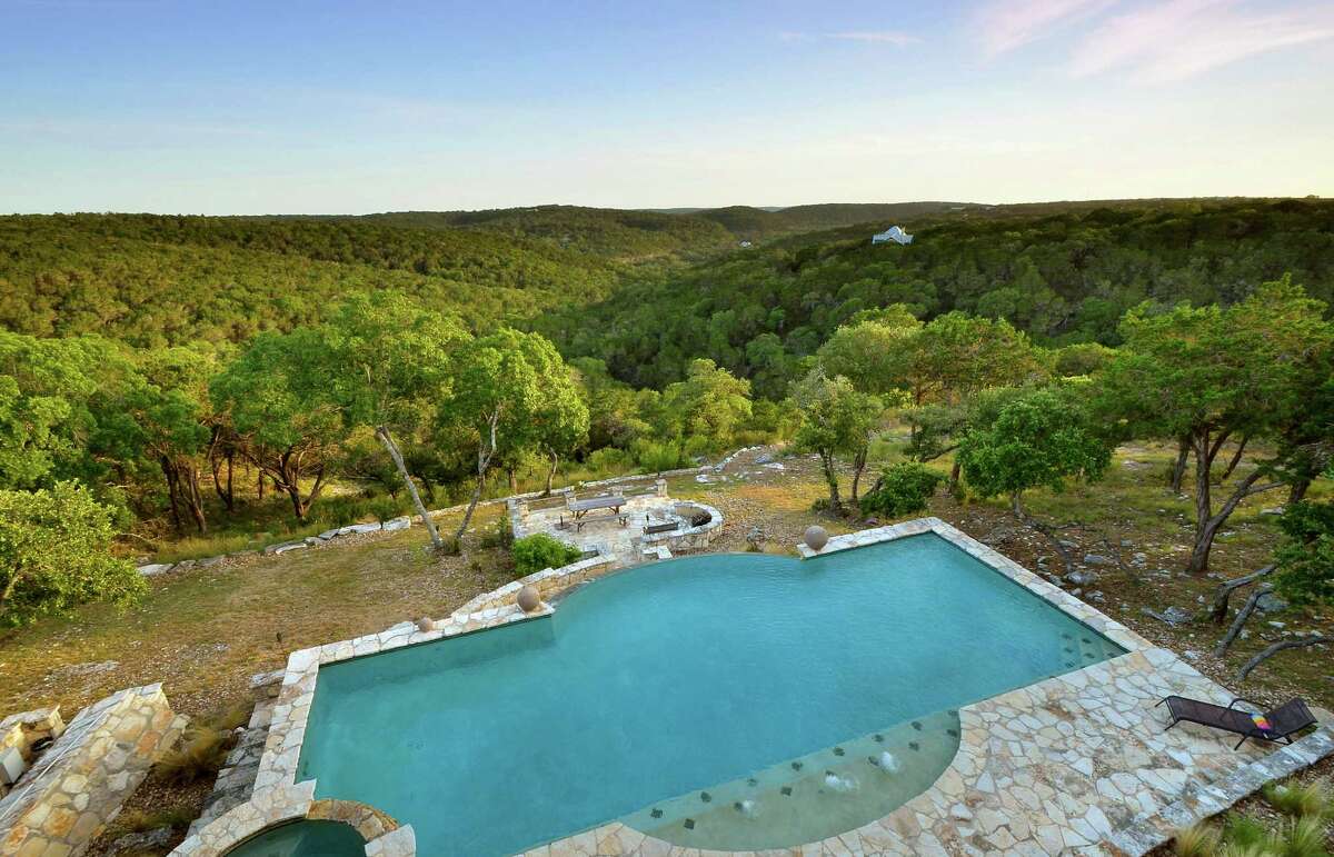 Giant Wimberley country home going for 2.8 million