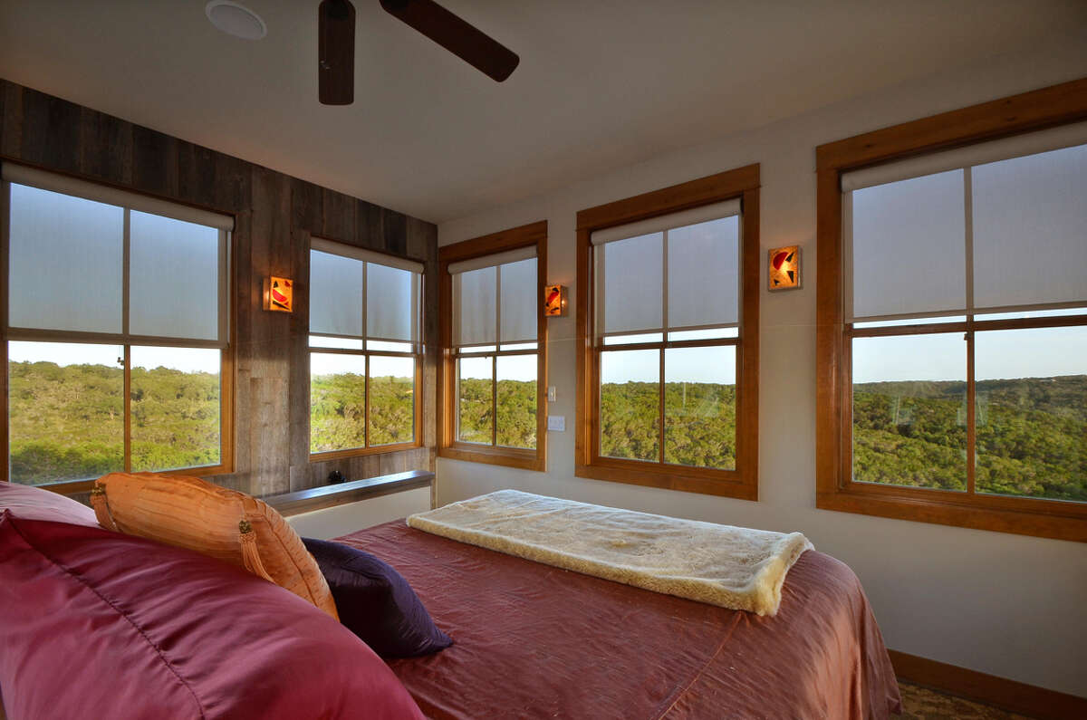 Giant Wimberley country home going for 2.8 million