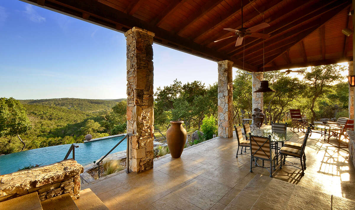 Giant Wimberley country home going for 2.8 million