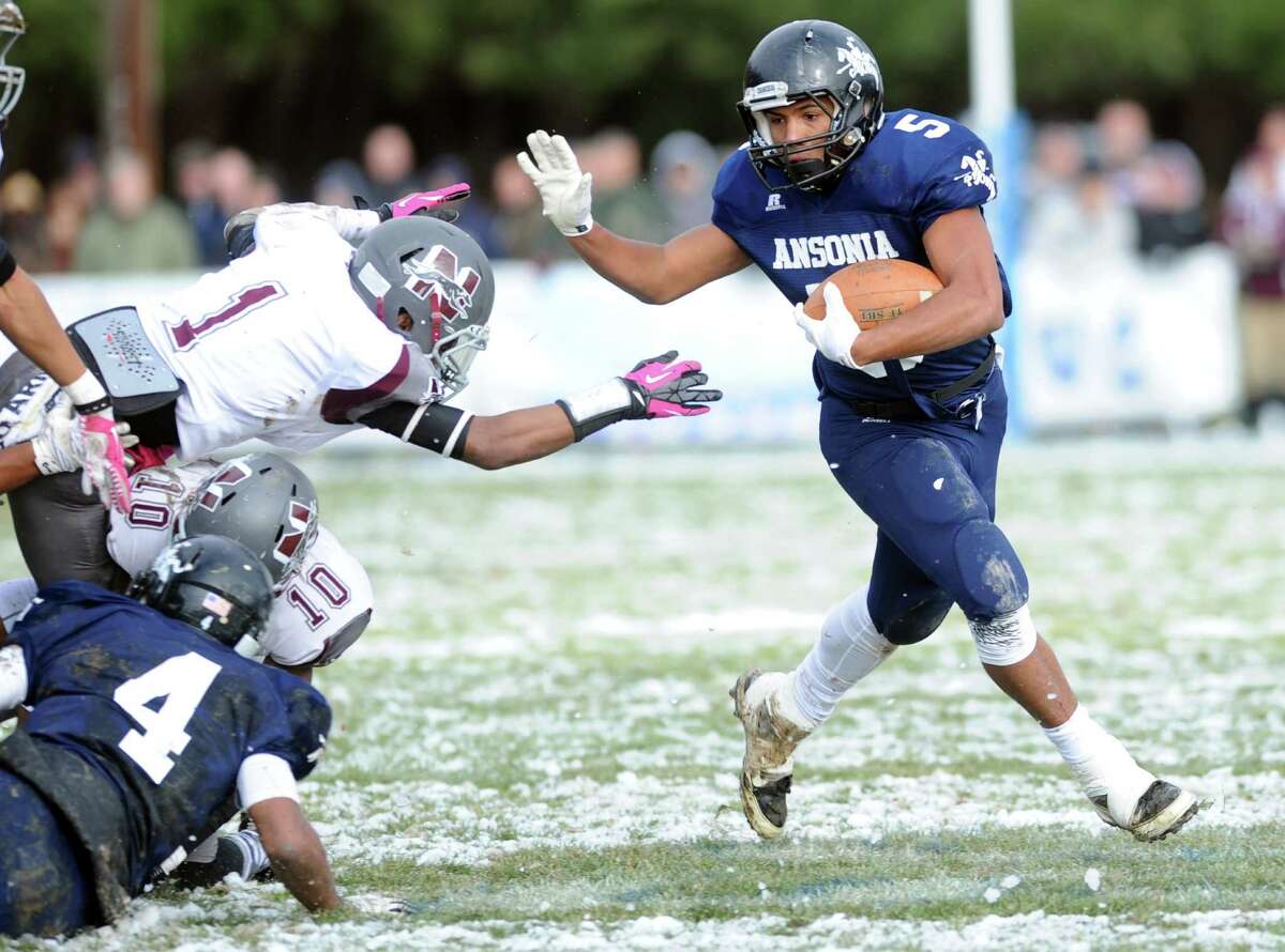 Ansonia routs Naugatuck