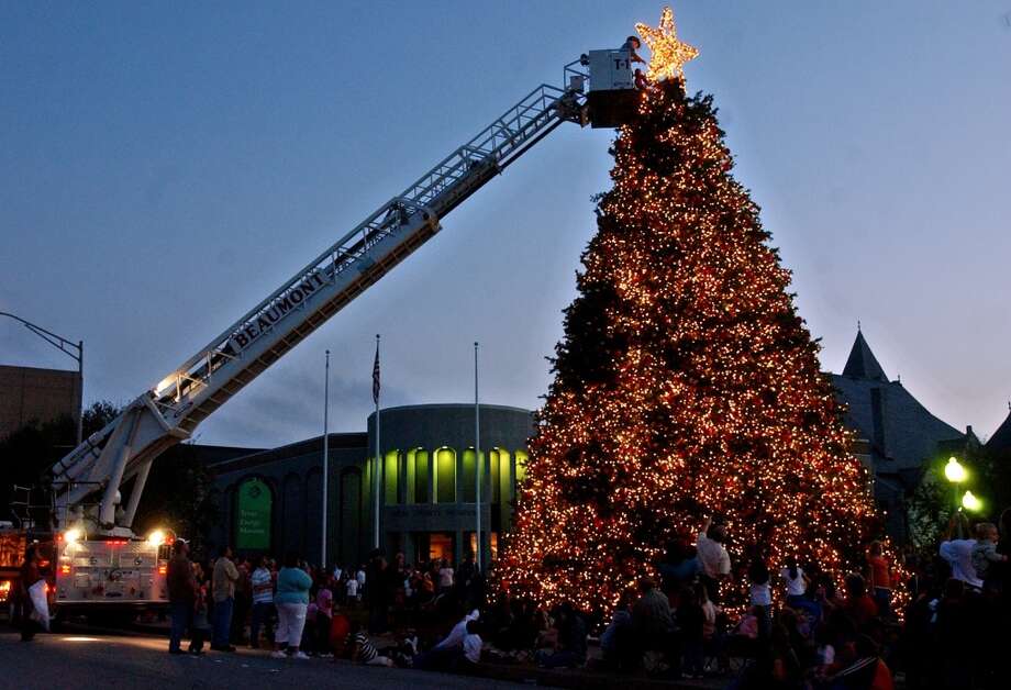 Downtown Christmas tree lighting Beaumont Enterprise