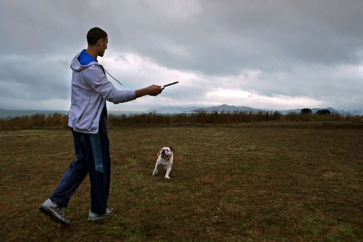 For Warriors' Klay Thompson, time with dog is time well spent