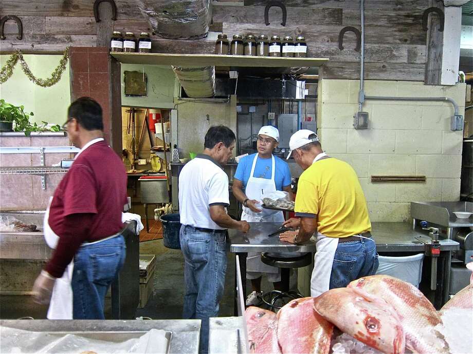 Simple food, rich experience at Pier 8 Seafood Market in Seabrook Houston Chronicle
