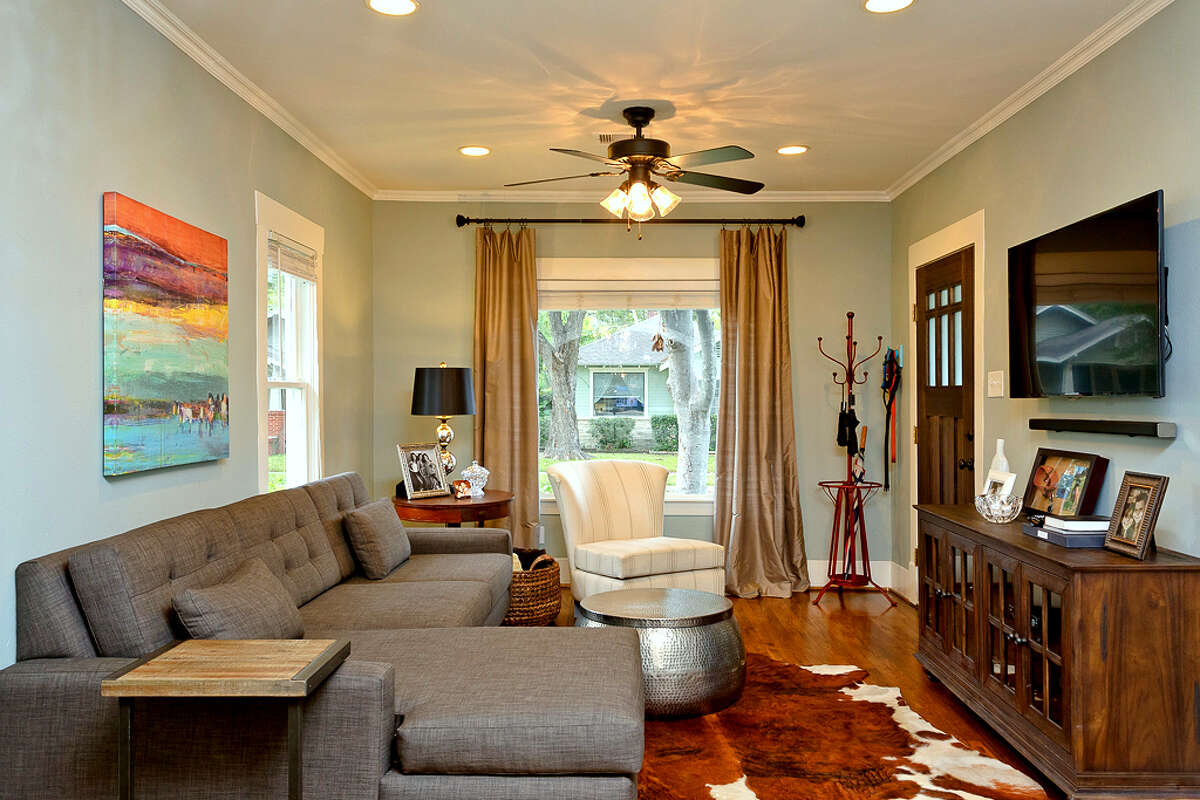 Instead of selling, Houstonians brought their 1920s bungalow into the ...