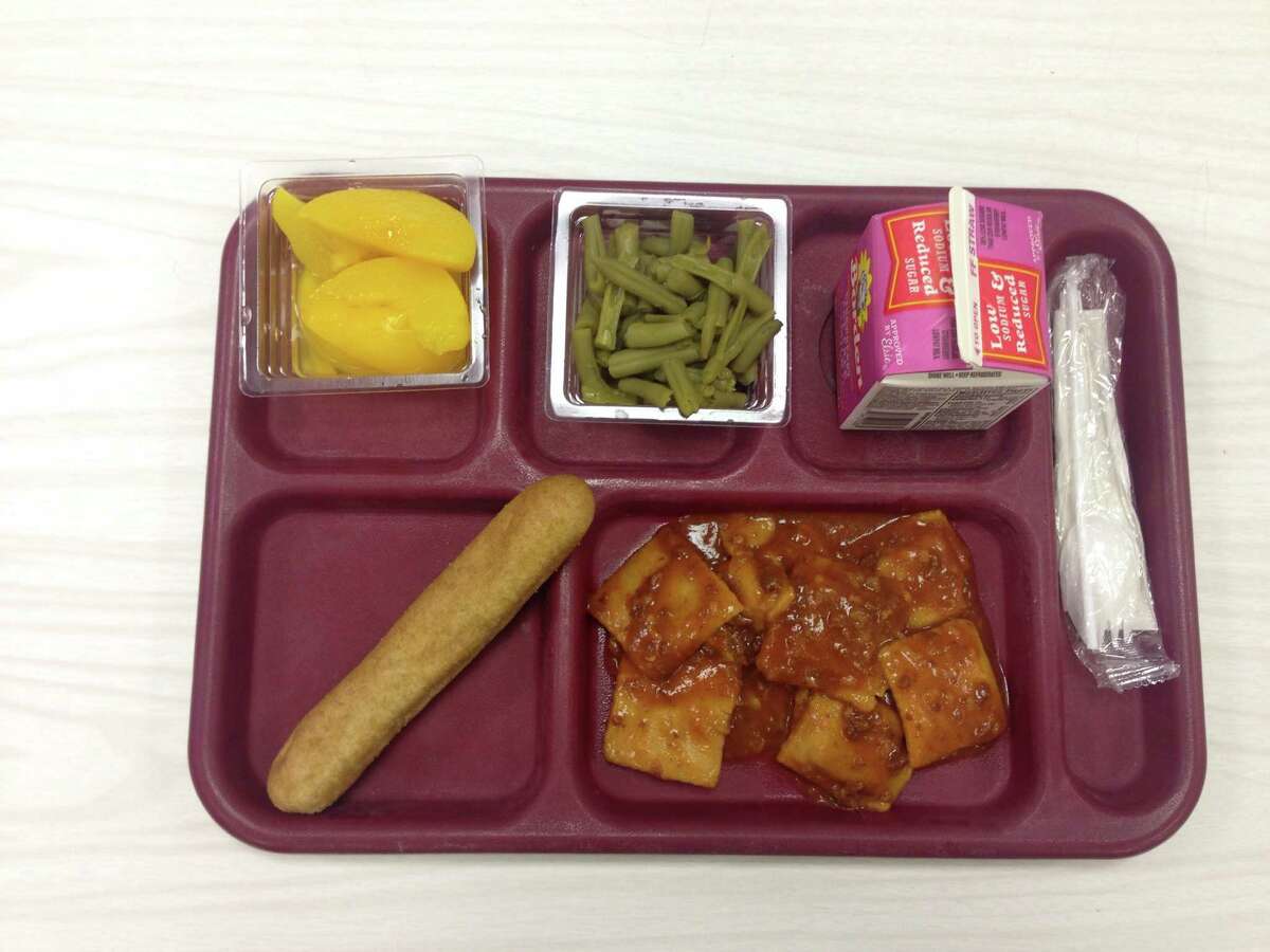 School lunches more nutritious than lunch brought from home