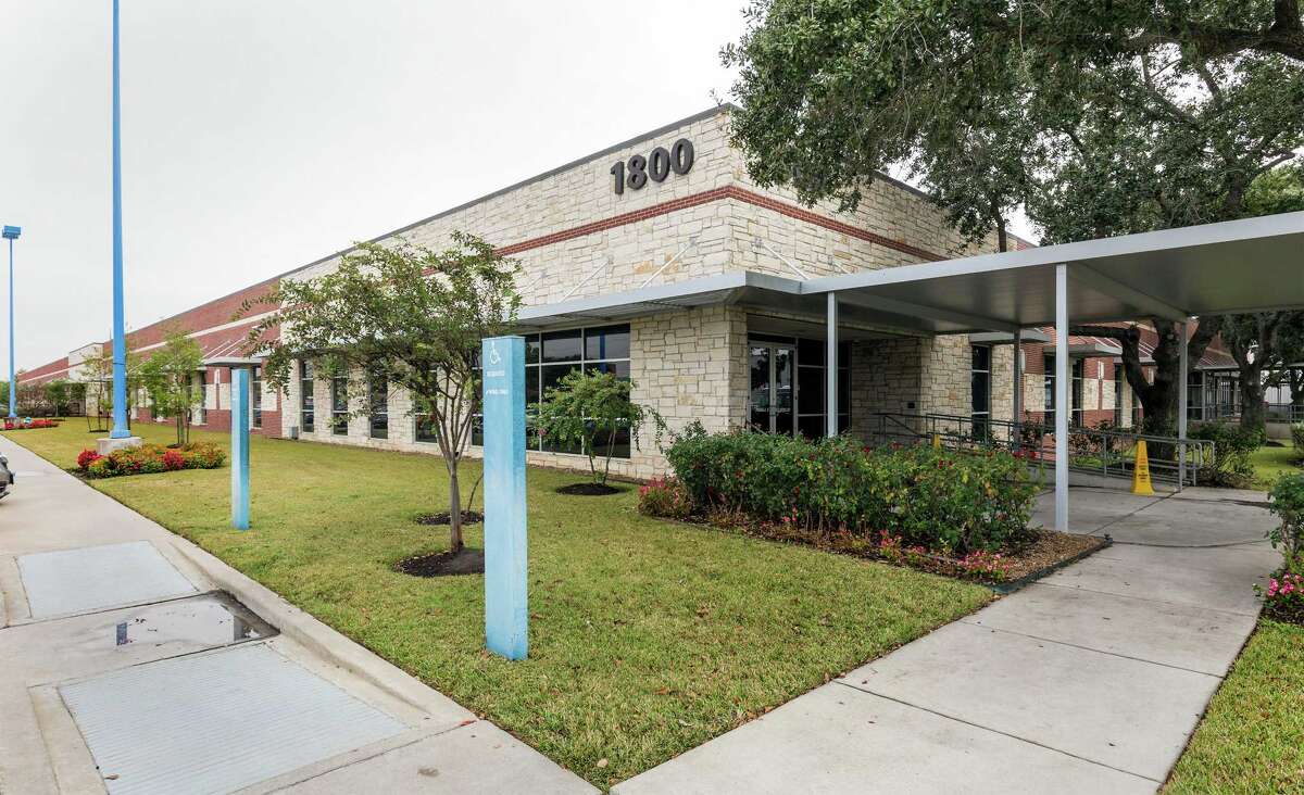 Deal of the Week Academy expands in Katy