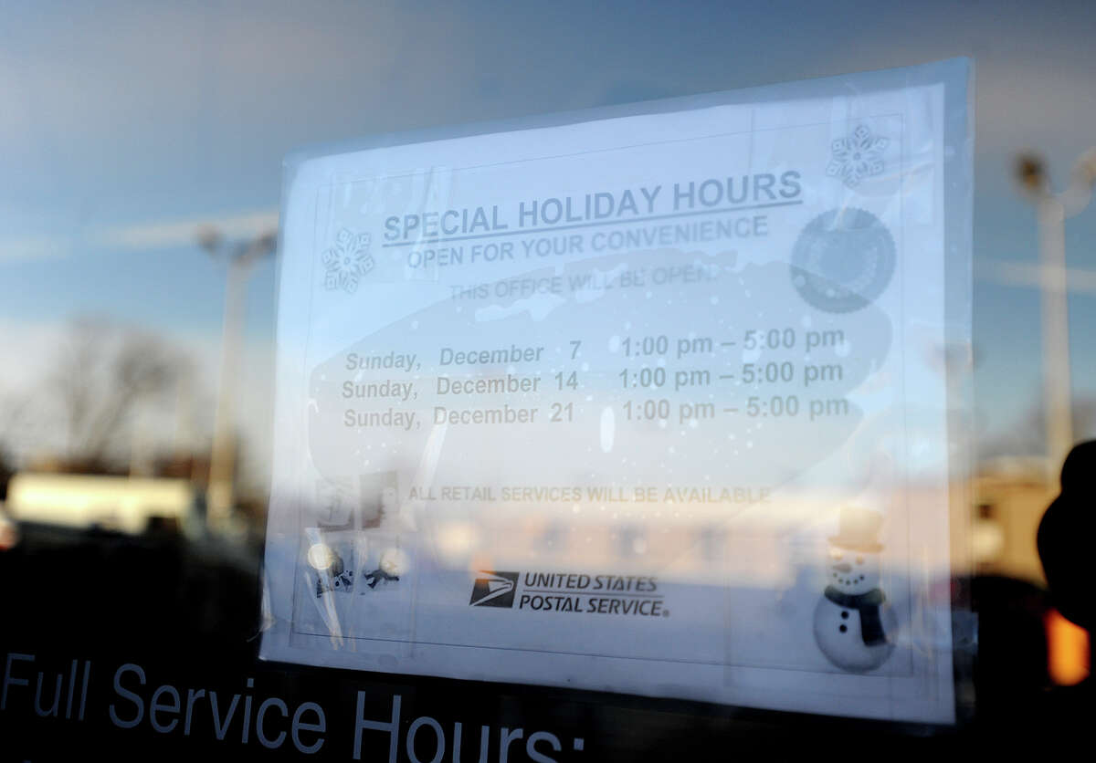 Post offices now open three Sundays in December