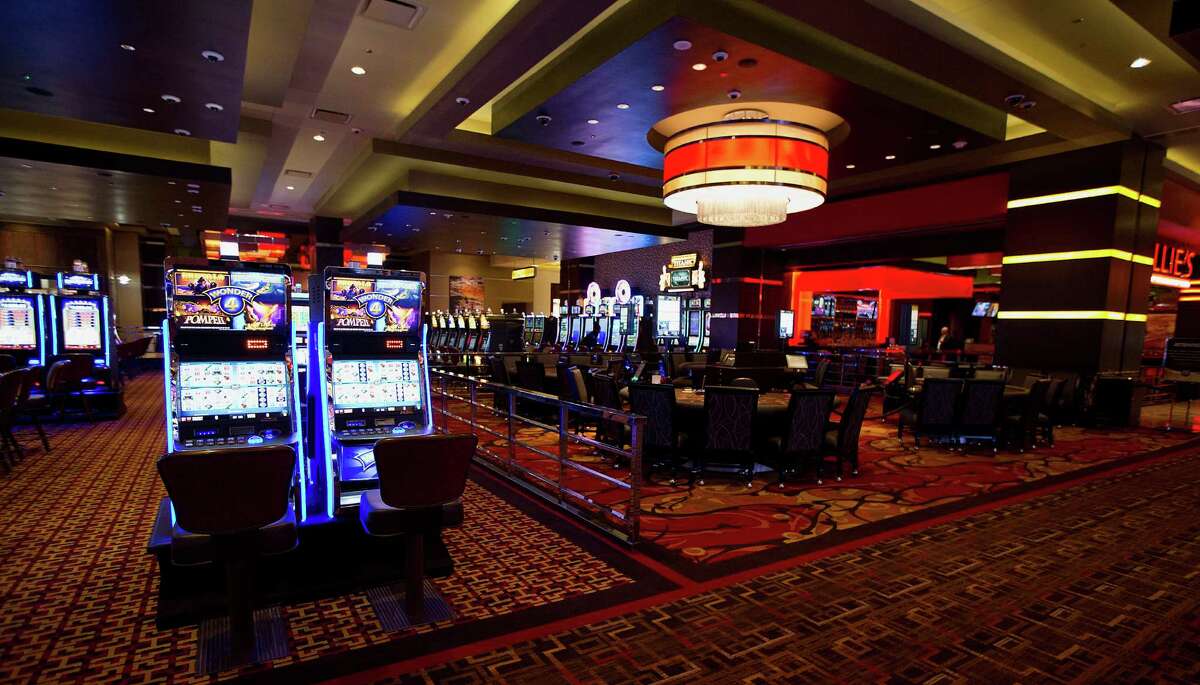 closest casino near houston texas