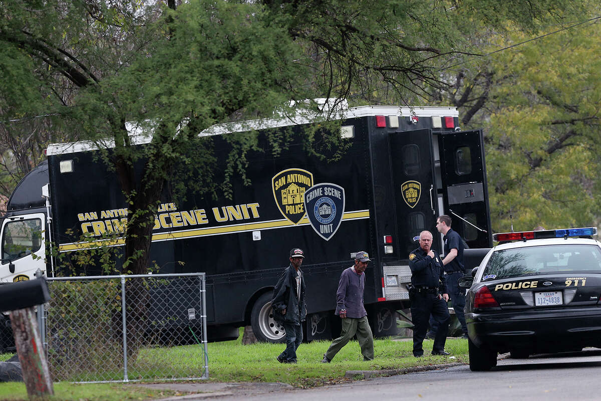 Man killed as officers executed warrant for capital murder