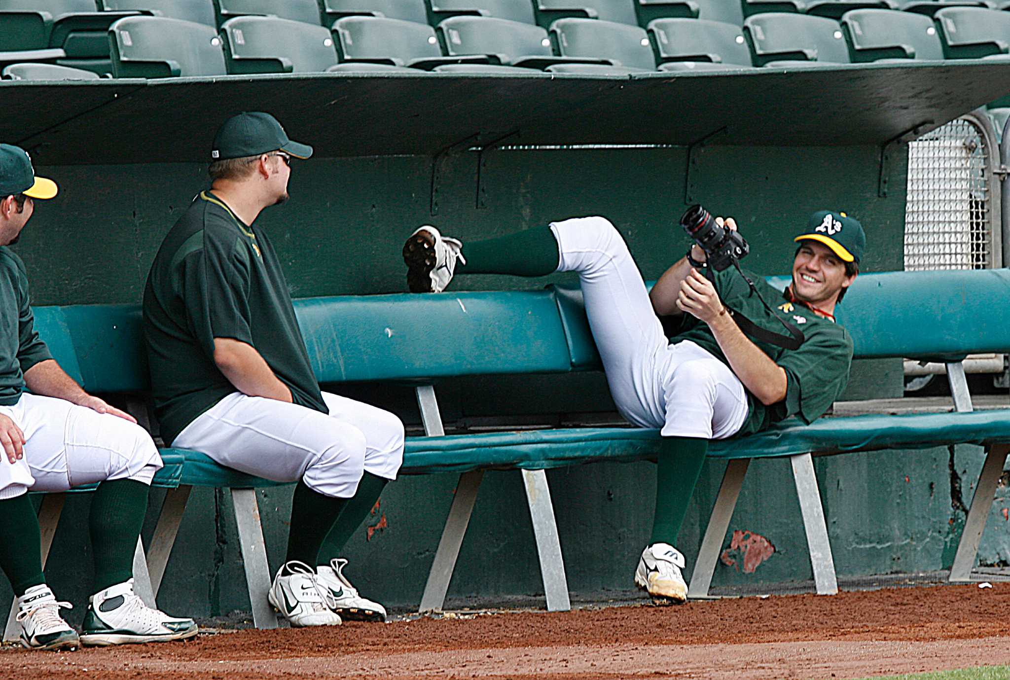 BREAKING: Barry Zito Rejoins Oakland Athletics, Signs Minor League