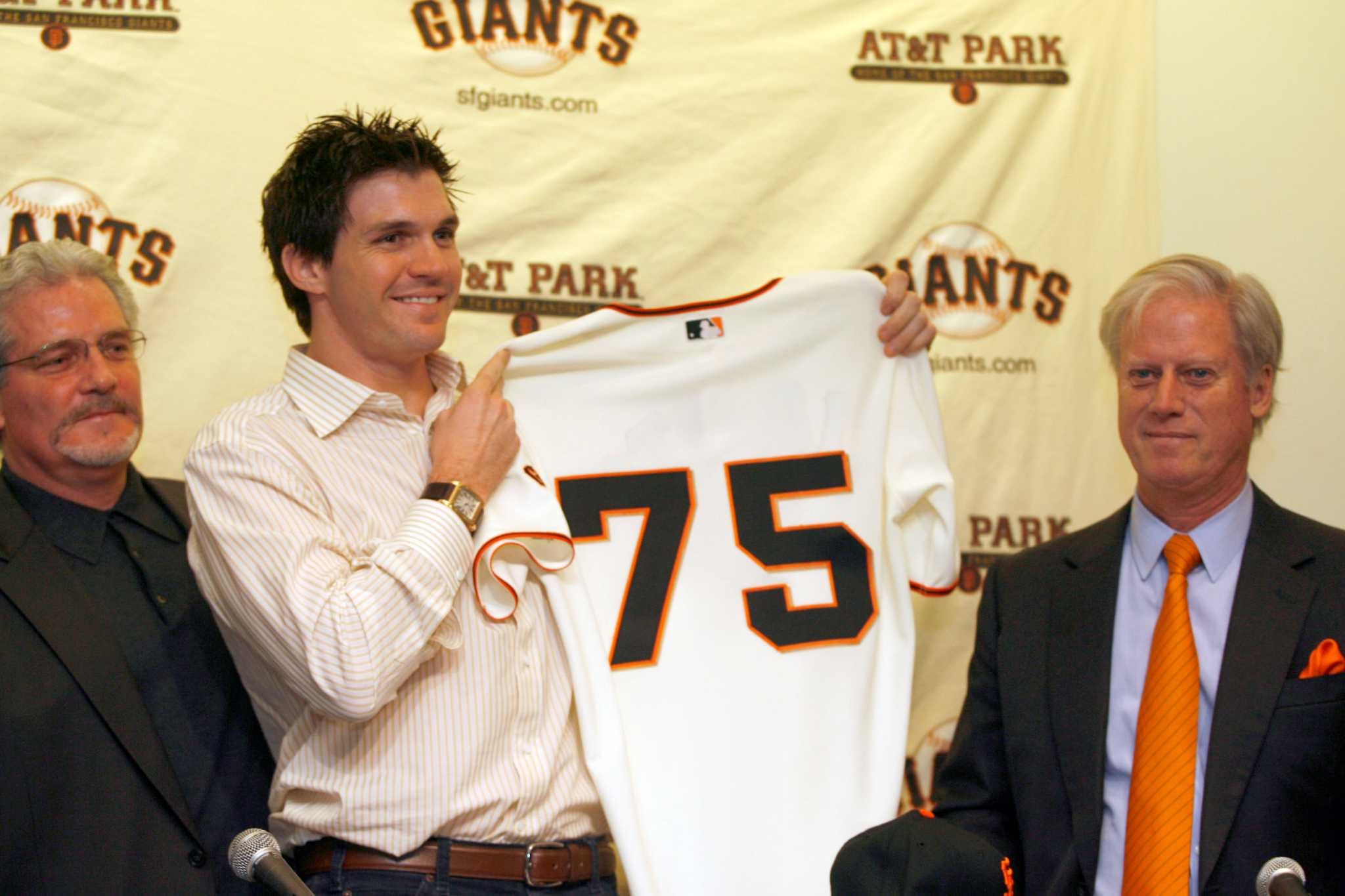 Oakland Athletics sign P Barry Zito to minor league deal - Sports  Illustrated