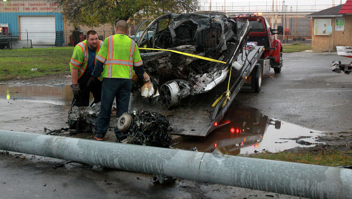 Man dies after crash in Kirby