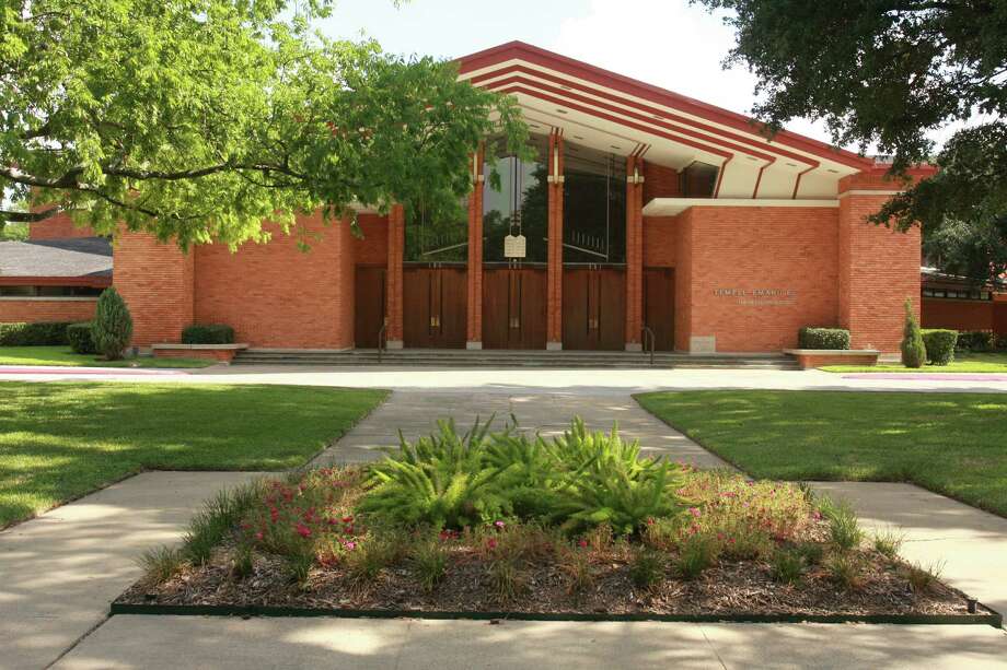 Frank Lloyd Wright Influence Still Evident In Houston Temple Emanu El In 1949 Mackie And Kamrath Worked With Lenard Gabert To Designed