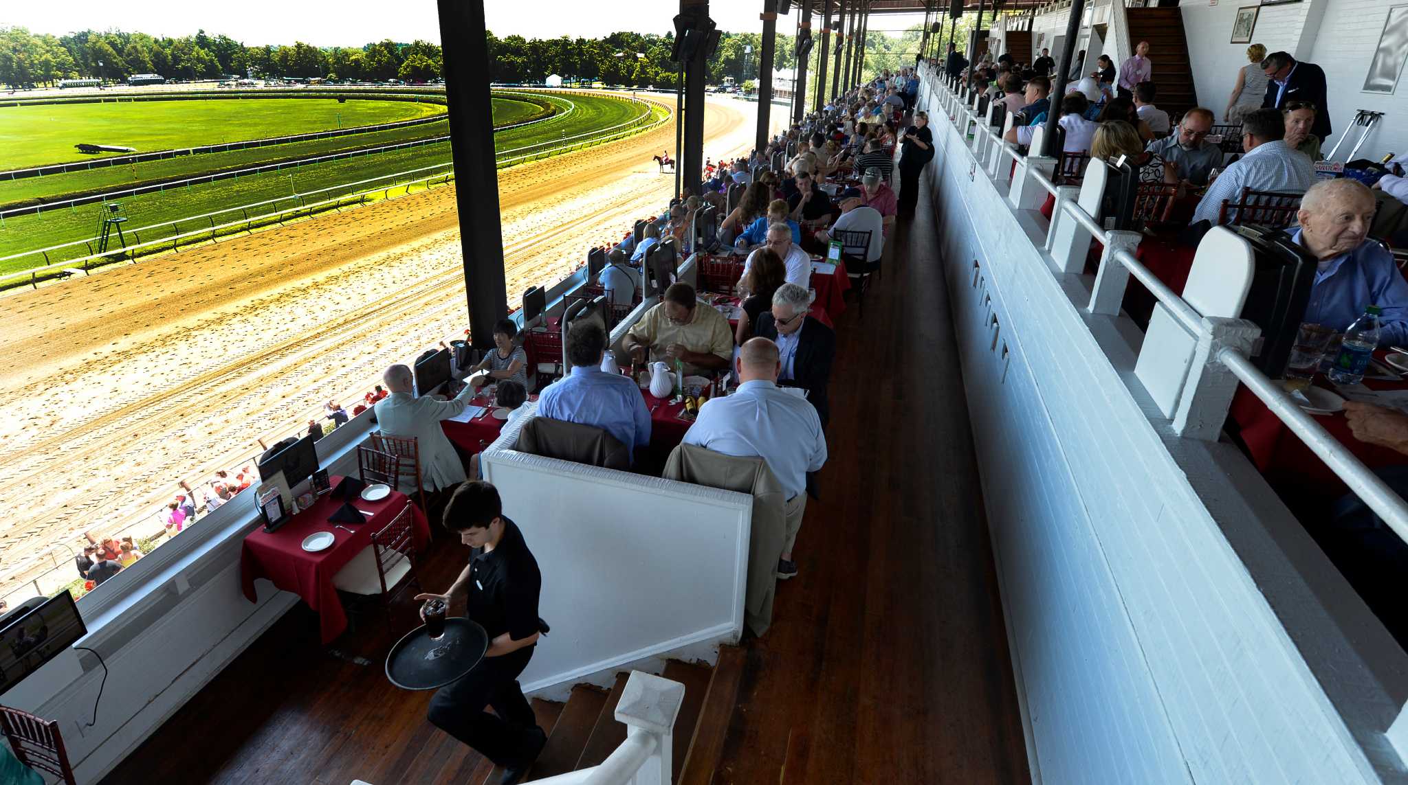 Reservations open Wednesday for track dining - Vimarsana News